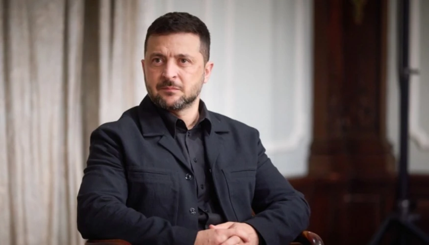 Колаж УНІАН зі скриншотами інтерв’ю Володимира Зеленського в подкасті The Diary of a CEO