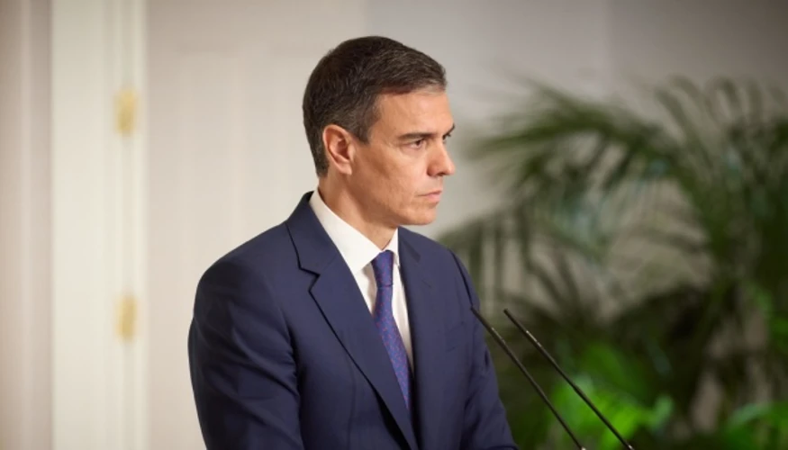 Педро Санчес під час телевізійного звернення з палацу Монклоа в Мадриді